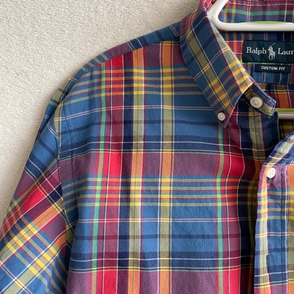 Ralph Lauren Custom Fit Dress Shirt. - Picture 5 of 7